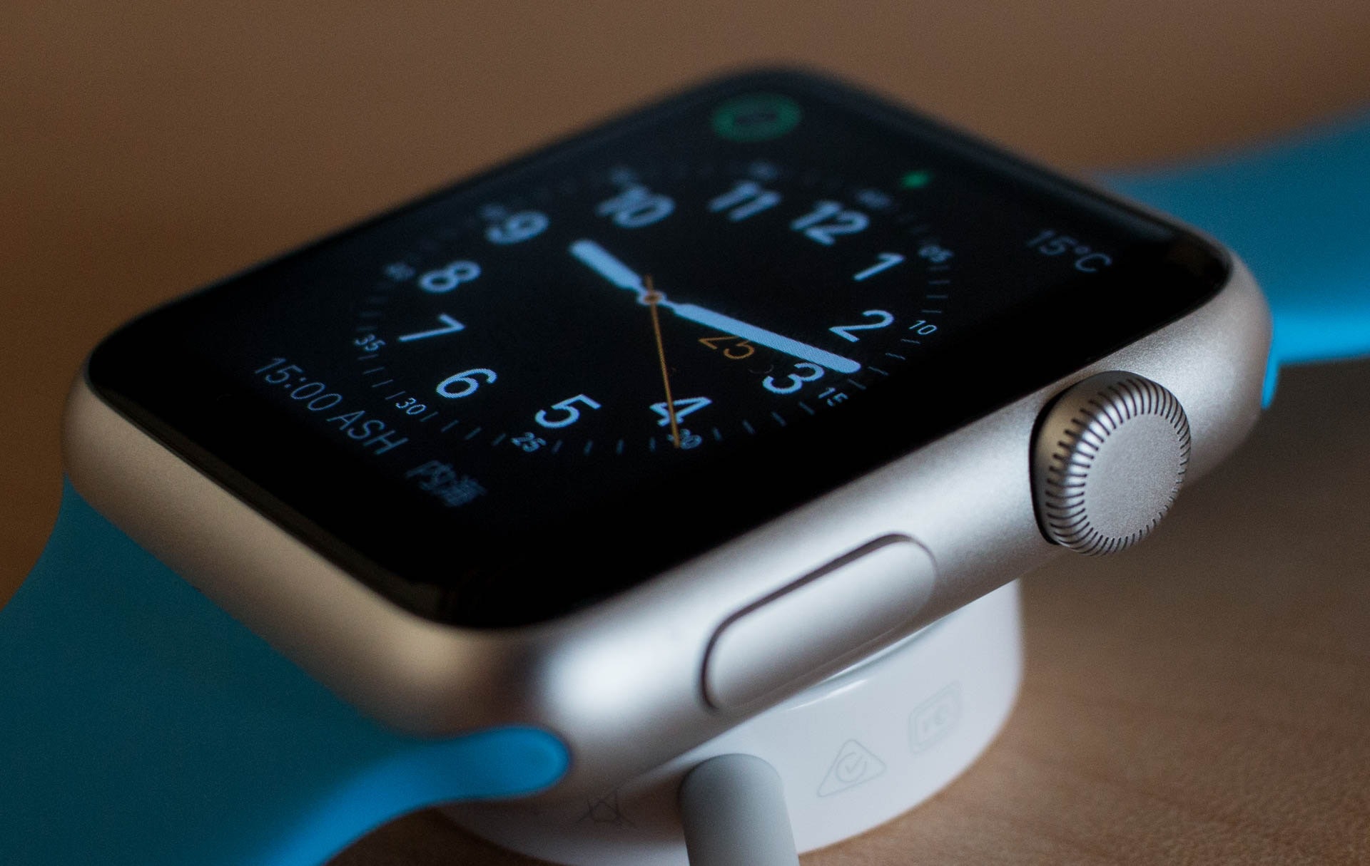 apple-apple-watch-equipment-277406.jpg