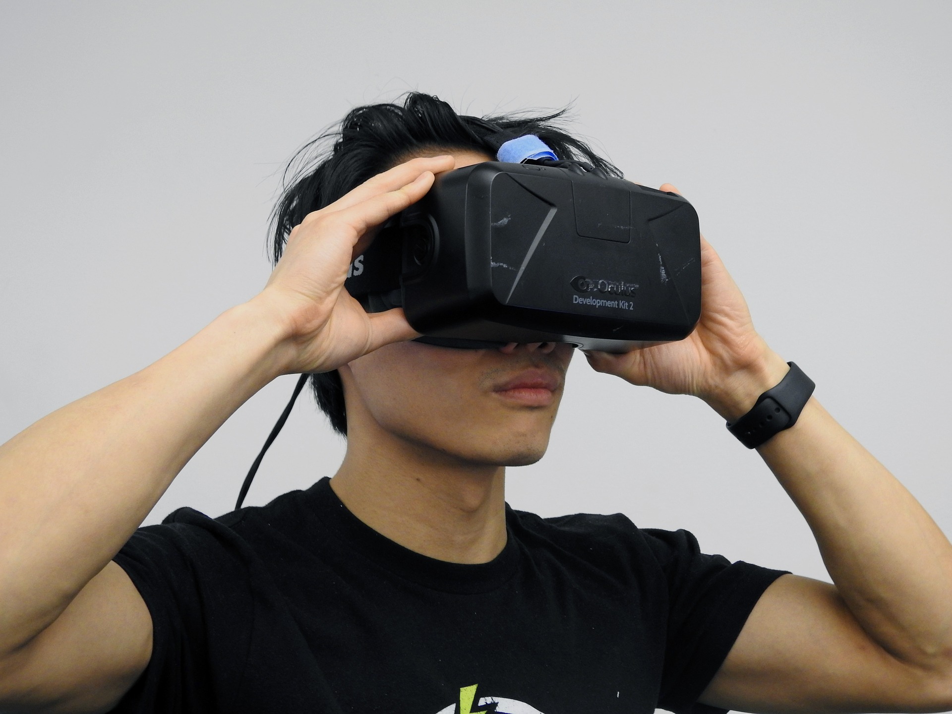 virtual-reality-1389030_1920.jpg